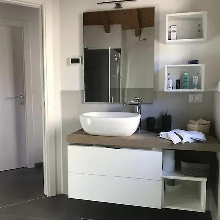 Nyaraló Ca' Sass Faggeto Lario